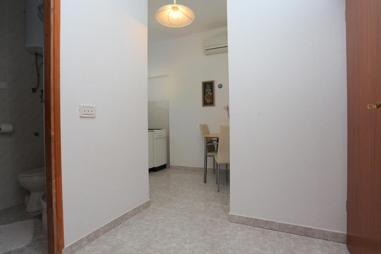 Apartments With A Parking Space Lokva Rogoznica, Omis - 17645 外观 照片